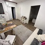 Malna Privat Nyaralo * Балатонлелле